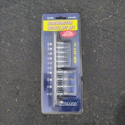 Unopened box Pittsburgh Screwdriver Socket Bit Set