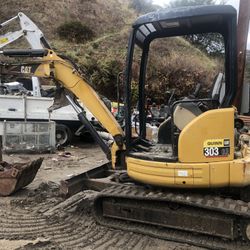 CATERPILLAR Mini Excavator Quinn 303 CR…RUNS GREAT!!!