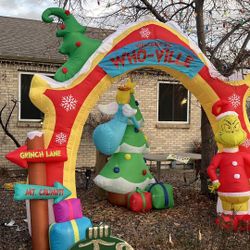 The Grinch Scene Inflatable 
