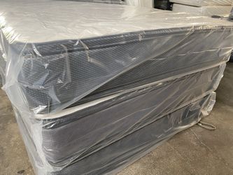 Cal King Pillow Top Bed (Mattress & Box Spring) Delivery Available