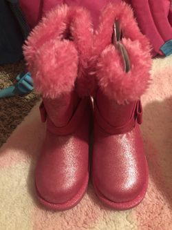 Minie size 9 boots