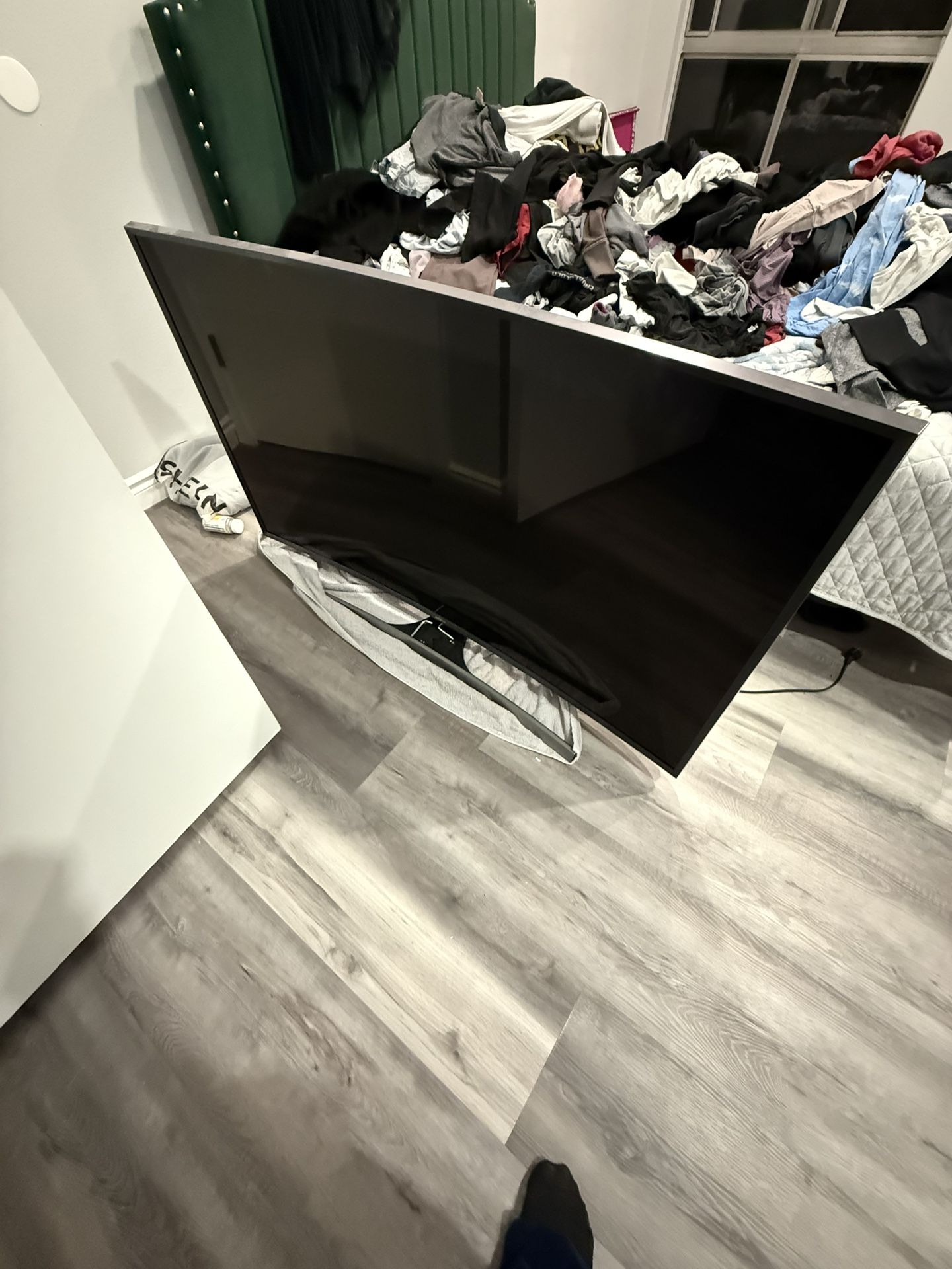 4K Samsung smart TV