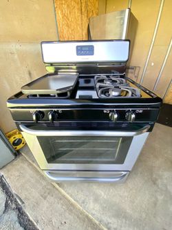 Frigidaire gas stove 4 burners stainless st with griddle