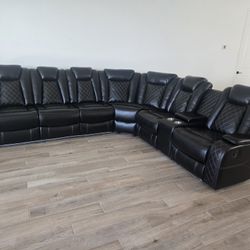 Black Leather Reclining Couch w/ LED Lights – Barely Used
