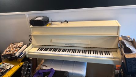Cream Piano