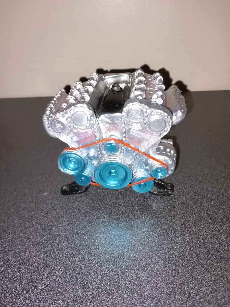 V8 Engine Display Very Clean And Collectable Display 