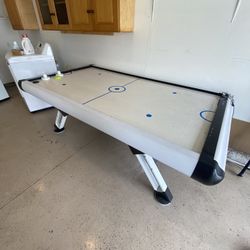 Air Hockey Table