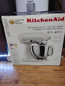 Brand New KitchenAid Artisan Tilt Head Stand Mixer 5 Quart