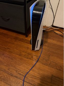 Trade Ps5 with 2 controllers
