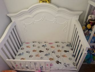 Crib/toddler bed