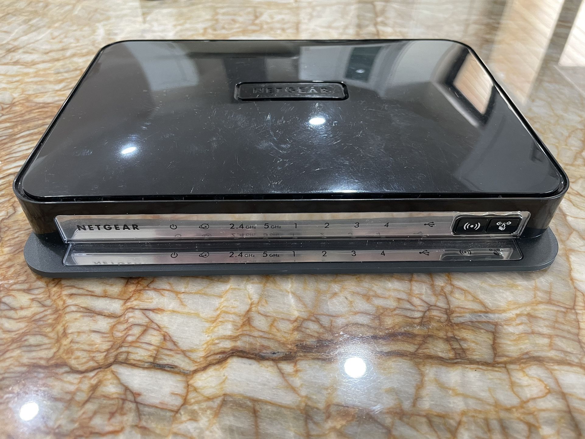 NETGEAR N750 Dual Band 4 Port Wi-Fi Gigabit Router (WNDR4300