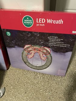 30 Inch LED Wreaths