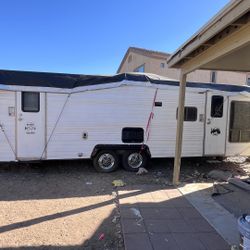 CAMP TRAILER Will Meet To Drop Off If You Want It