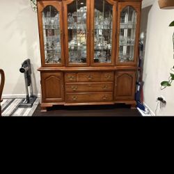 Thomasville Furniture Dining Room Set