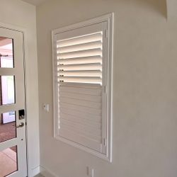 Solid Wood Plantation Shutters for Windows, Sliding Doors & Closet Doors - Factory Direct Pricing & Professional Installation (Persianas de Madera)