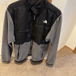 Men’s Medium Fleece Jacket 