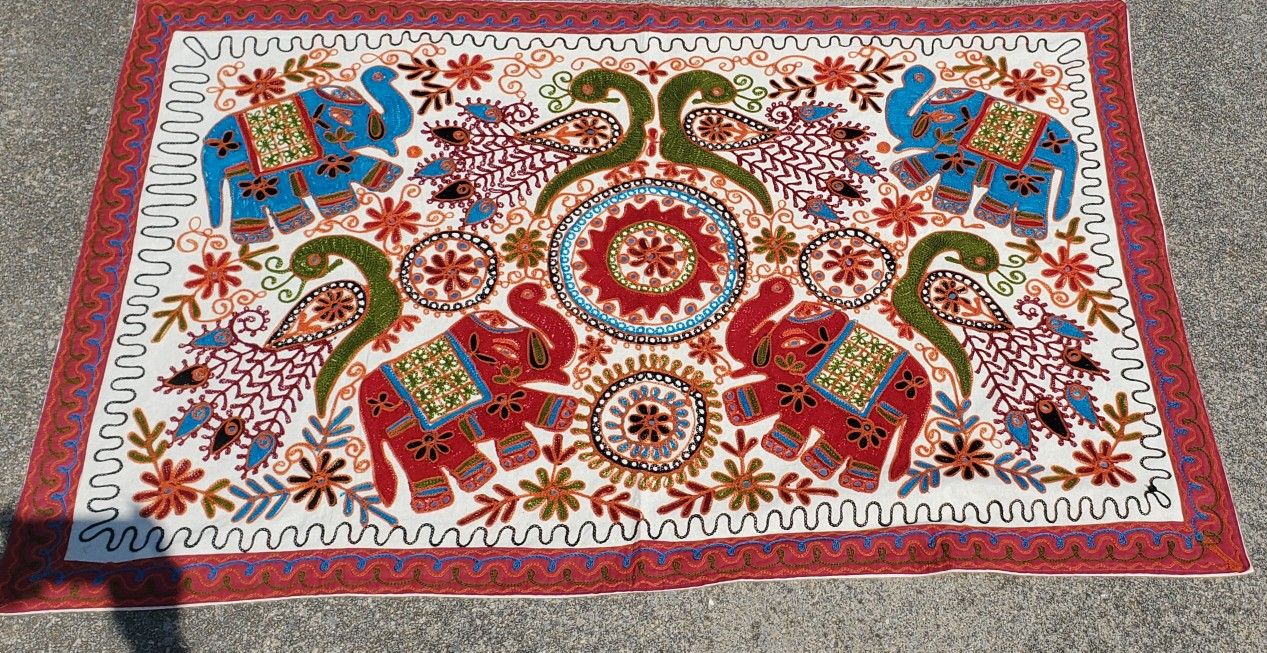 Indian Embroidered Mirror Work Textile Wall Hanging Tapestry Elephant Peacock
Vibrant colorful floral medallion