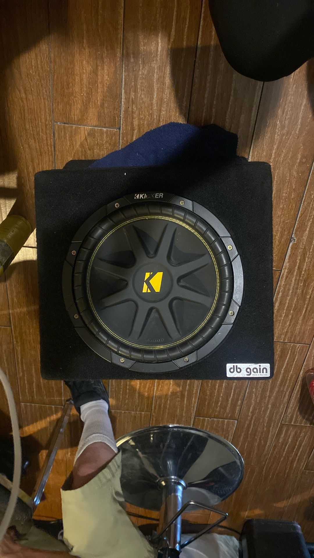 Kickers For Cars /Trucks