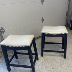 2 Bar Stools Obo 