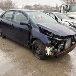 2013 Toyota Corolla 1.8L For Parts