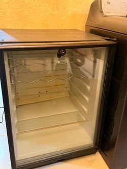 U-Line Wine Cooler with Glass Door