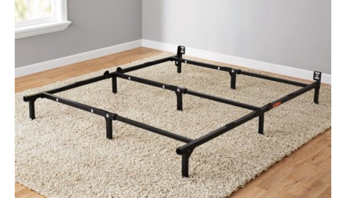 Bed Frame, Adjustable 7” Fits twin/full/Queen Brand new