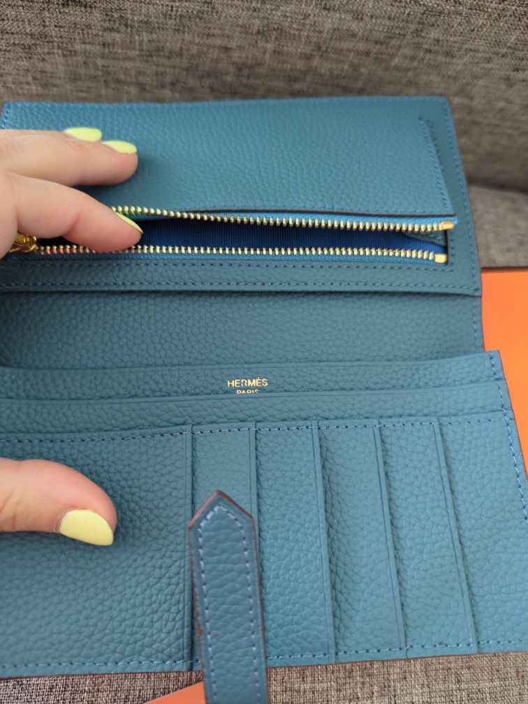 Hermes card holder for Sale in Boston, MA - OfferUp