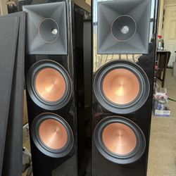 Klipsch RP8000f In Piano Black