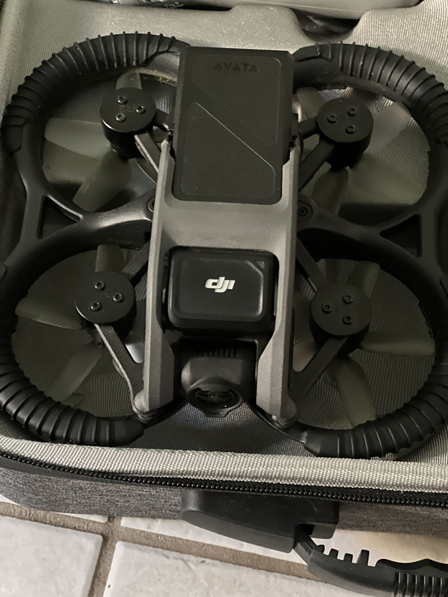 DJI FPV DRONE AVATA FLY MORE KIT & MORE