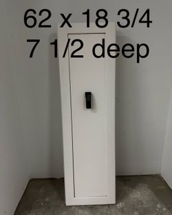 Wall safe