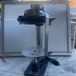 Can Sealer