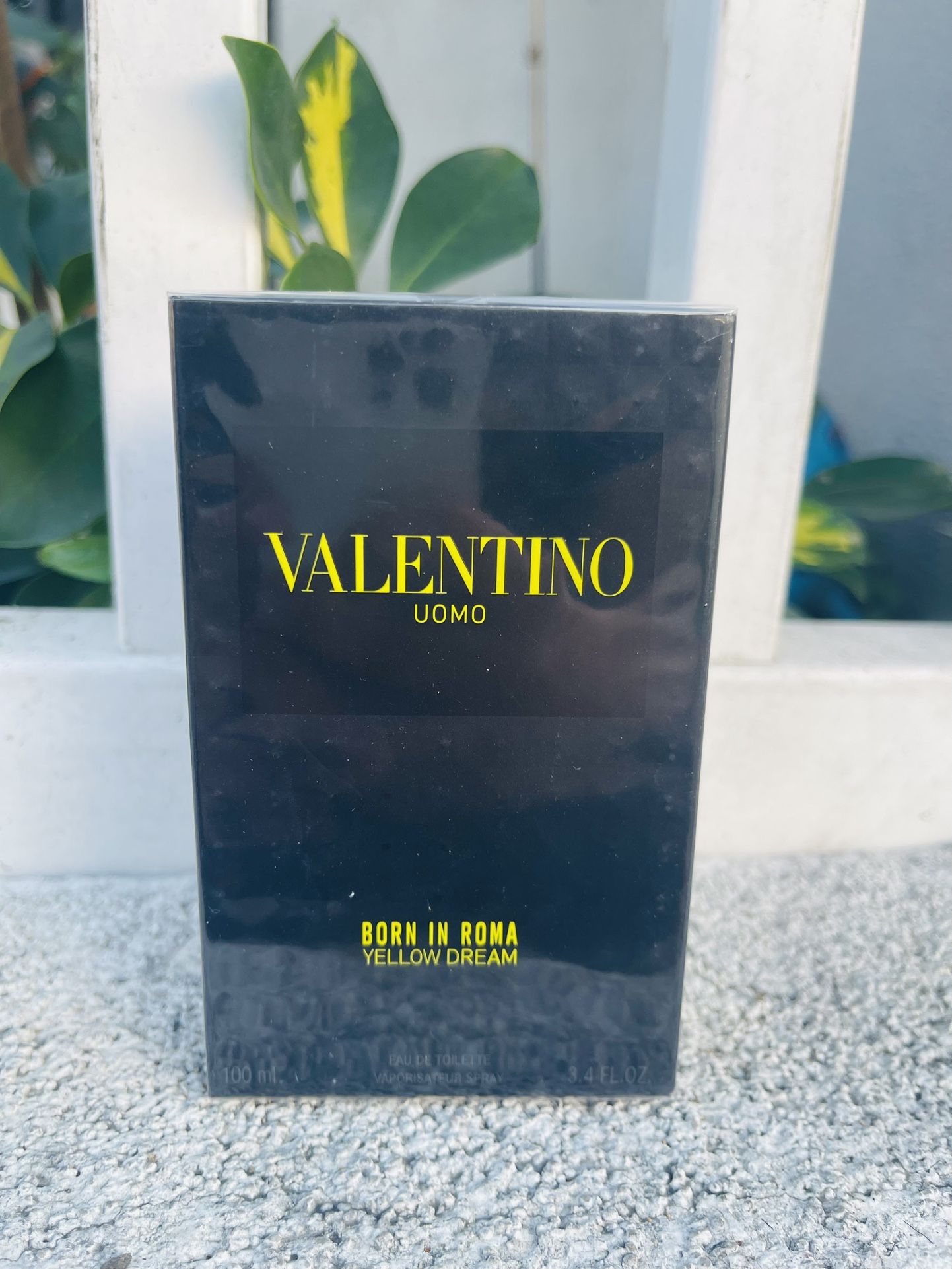 Valentino Yellow Dream