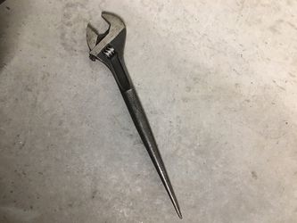 Crescent adjustable spud wrench