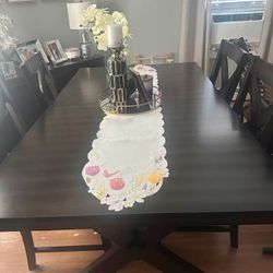 Table With 6 Chairs And Extender 
