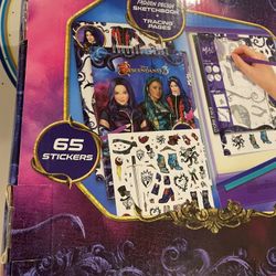 Descendants three Fashion Plates
