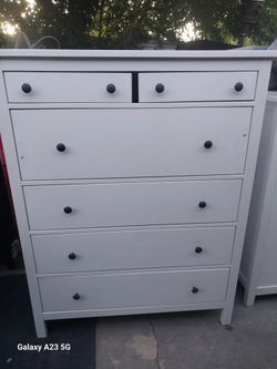 6 DRAWER DRESSER