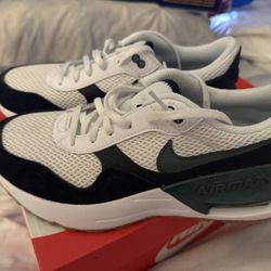 Nike Air Max System Size 7Y