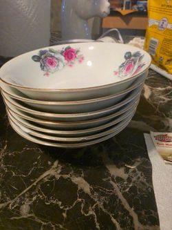 Vintage Rose Bowls with Gold Trim, Made in China, Set of 7