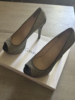 Calvin Klein Arielle Stingray Print/Kid Skin Size 6.5