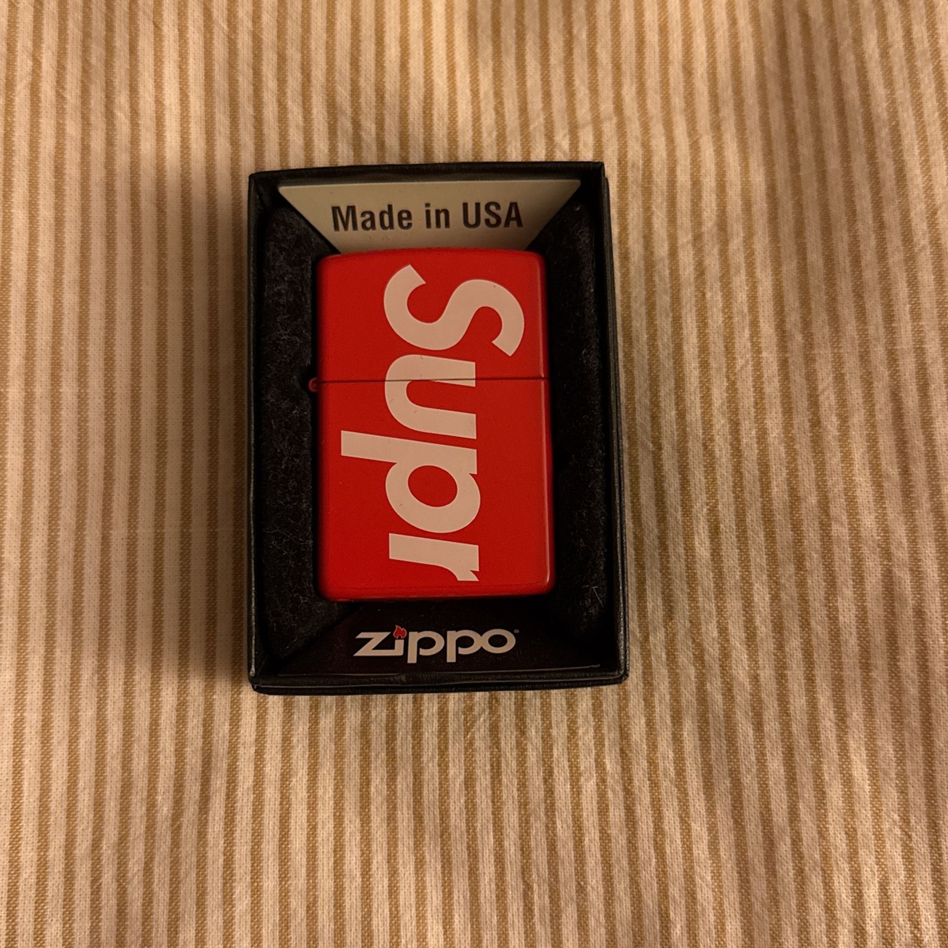 Supreme zippo Collab Lighter