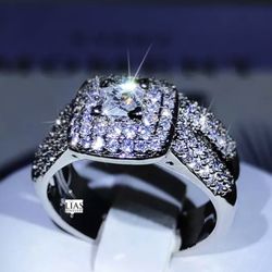 New 18k White Gold Wedding Ring Set 