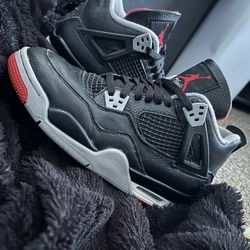 Jordan 4