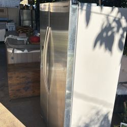 Samsung Refrigerator 