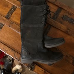 Black Leather Uggs Size 7