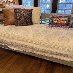 World Market Day Bed