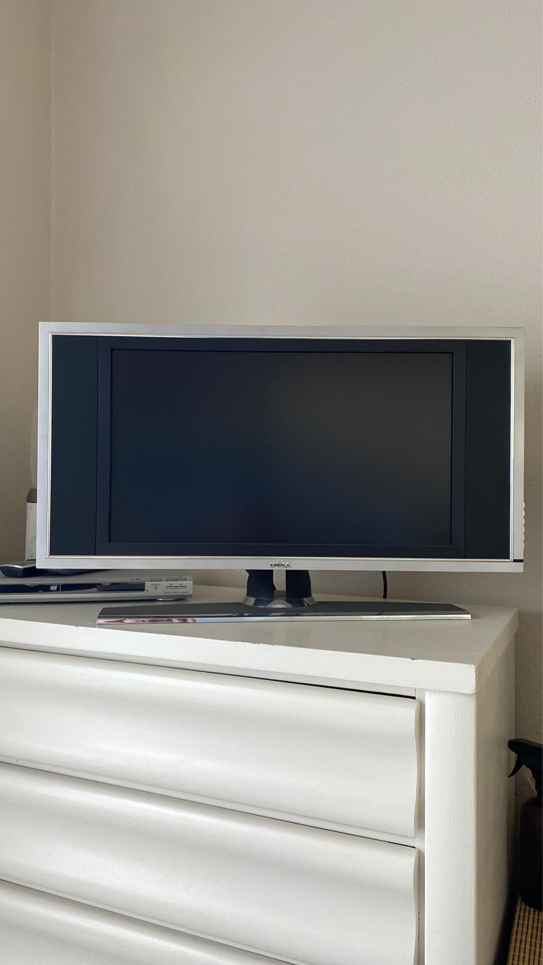 Dell 23” TFT Color Premium LCD TV Display