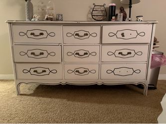 Dresser & Mirror