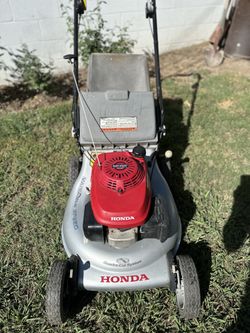 Lawnmower Honda HRR216 Gas Lawn Mower
