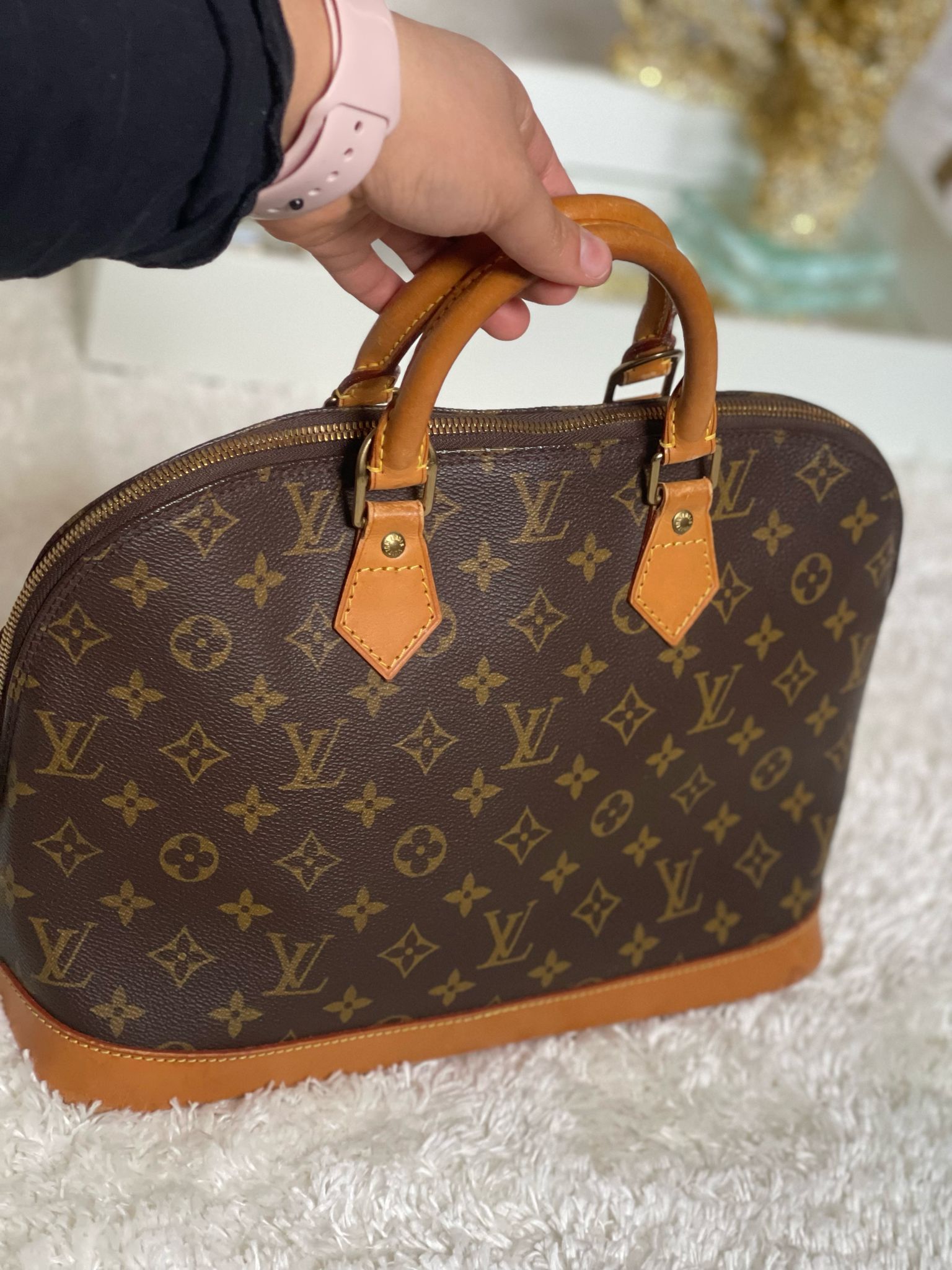 Authenticated Bags And Wallets