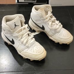 Jordan Youth Cleats White Black Athletic Shoes Size 3Y